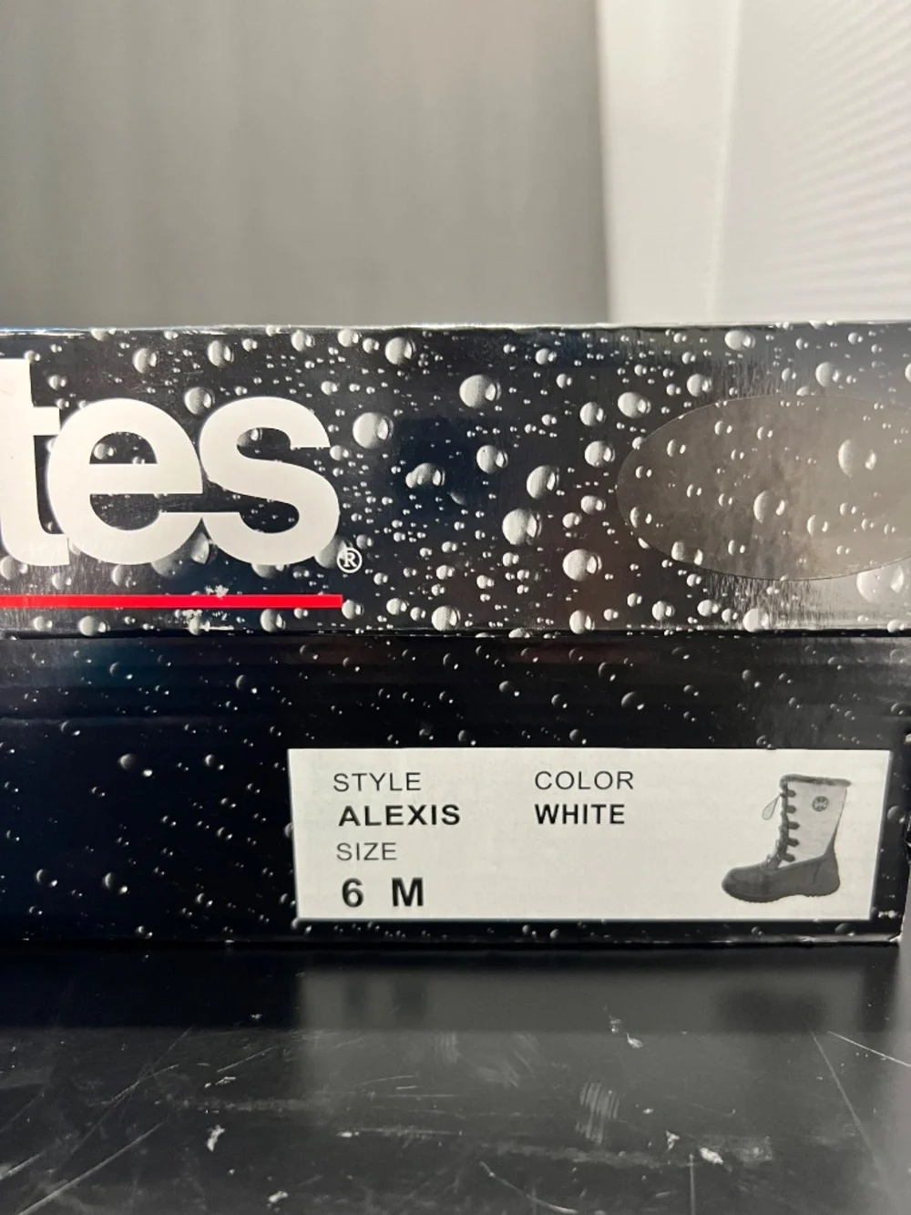 TOTES ALEXIS WOMEN'S WINTER SNOW BOOT Style: Alexis | Color: White | Size: 6M